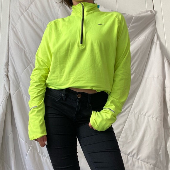 Nike Tops - Nike sweatshirt